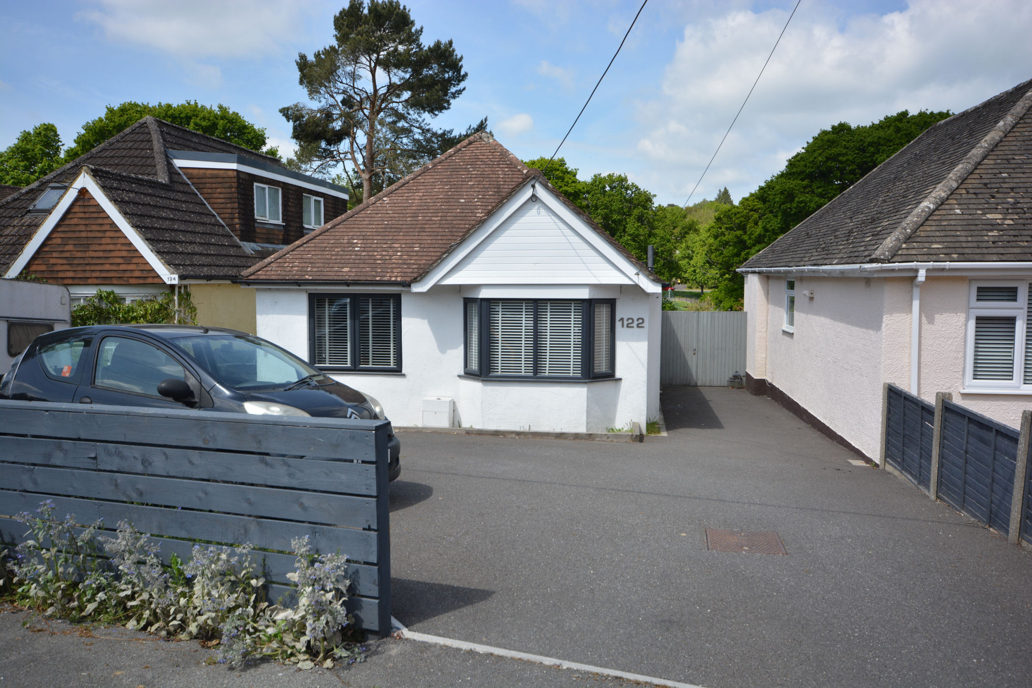 3 Bedroom Detached Bungalow : Clarendon Road, Broadstone