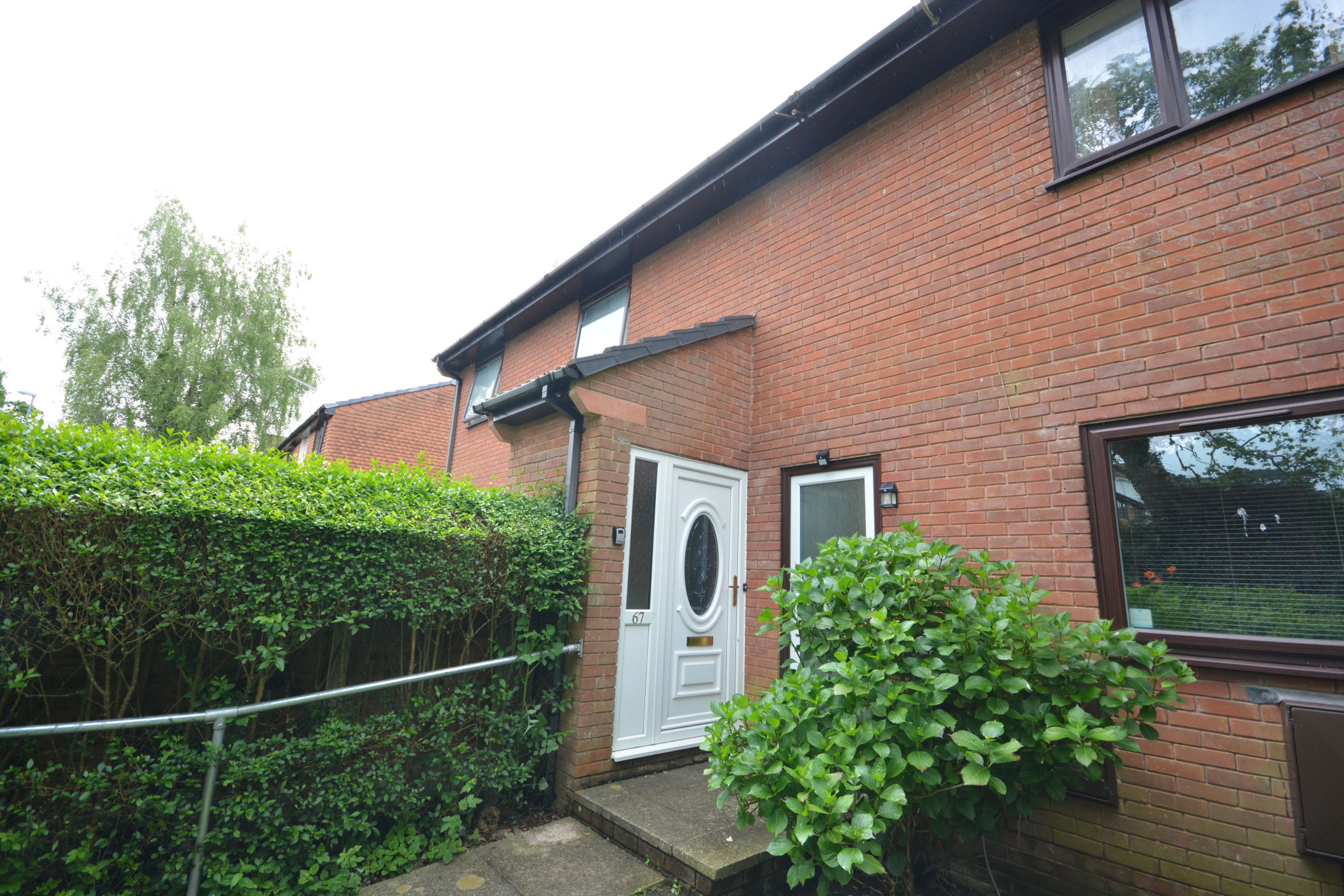 1 Bedroom Flat : Henbury View Road, Corfe Mullen