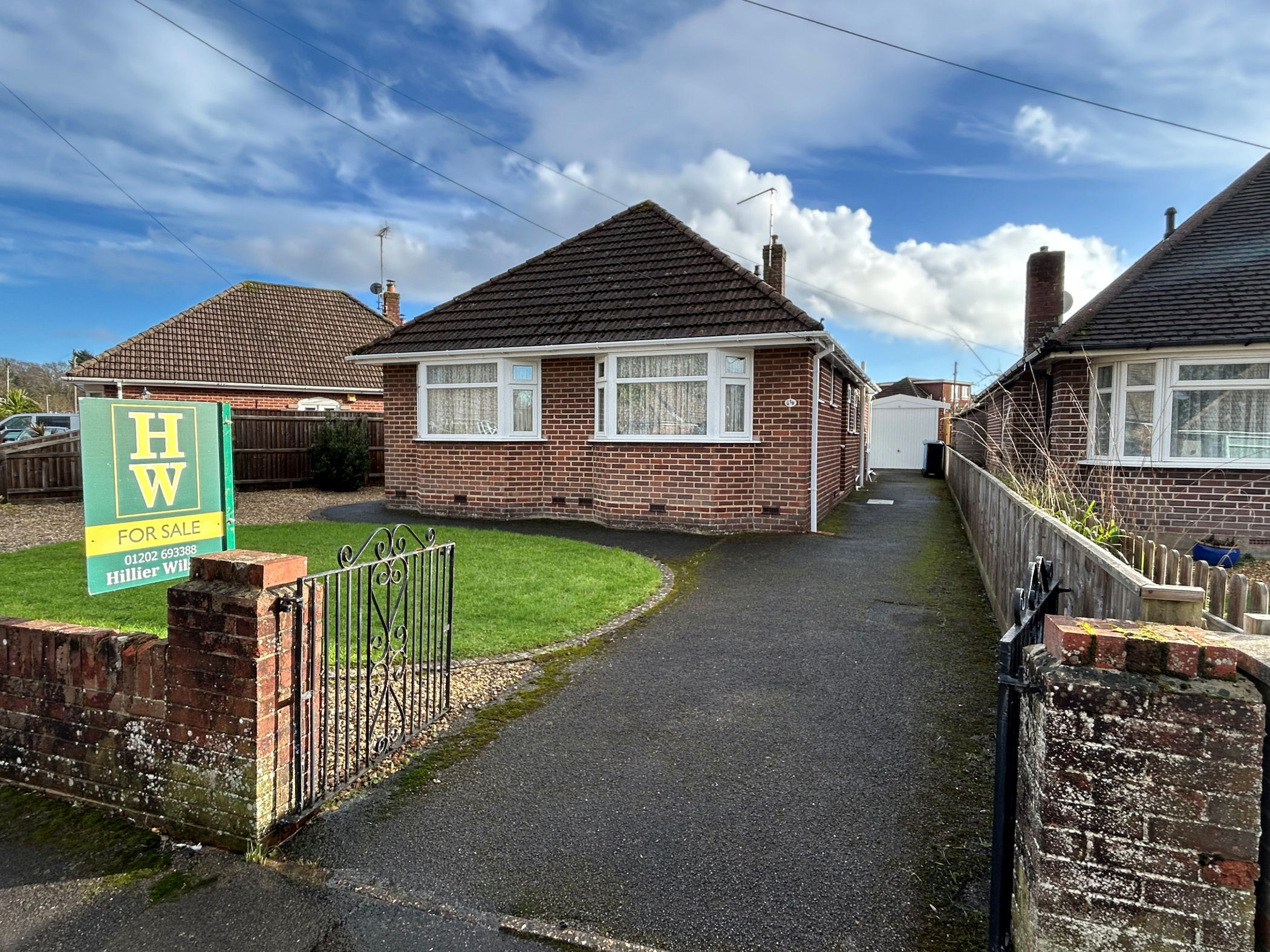 3 Bedroom Detached Bungalow : Denison Road, Poole