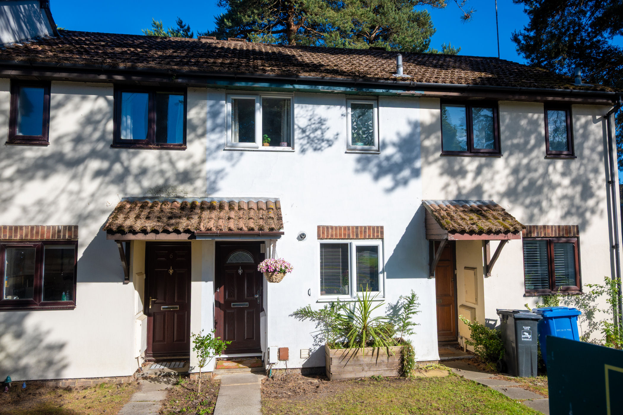 2 Bedroom Terraced House : Swift Close, Creekmoor