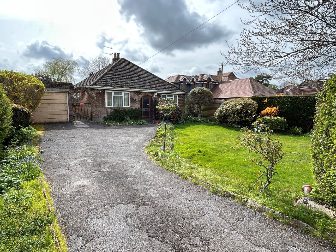 2 Bedroom Detached Bungalow : Merley Lane, Merley, Wimborne