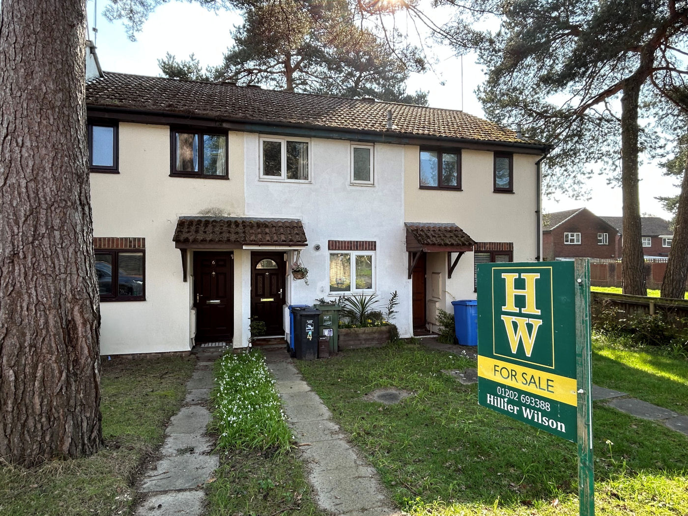 2 Bedroom Terraced House : Swift Close, Creekmoor