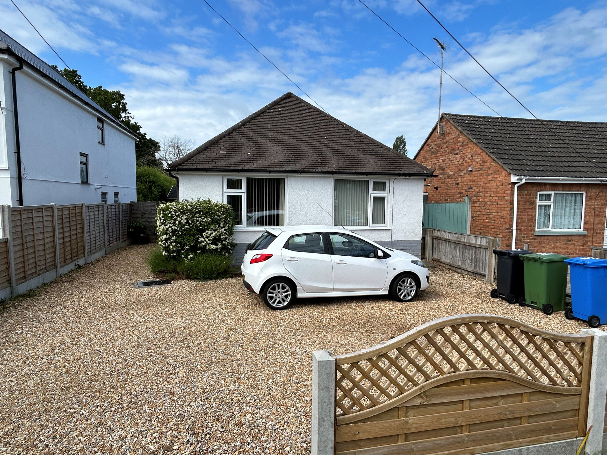 2 Bedroom Detached Bungalow : Creekmoor Lane, Creekmoor, Poole