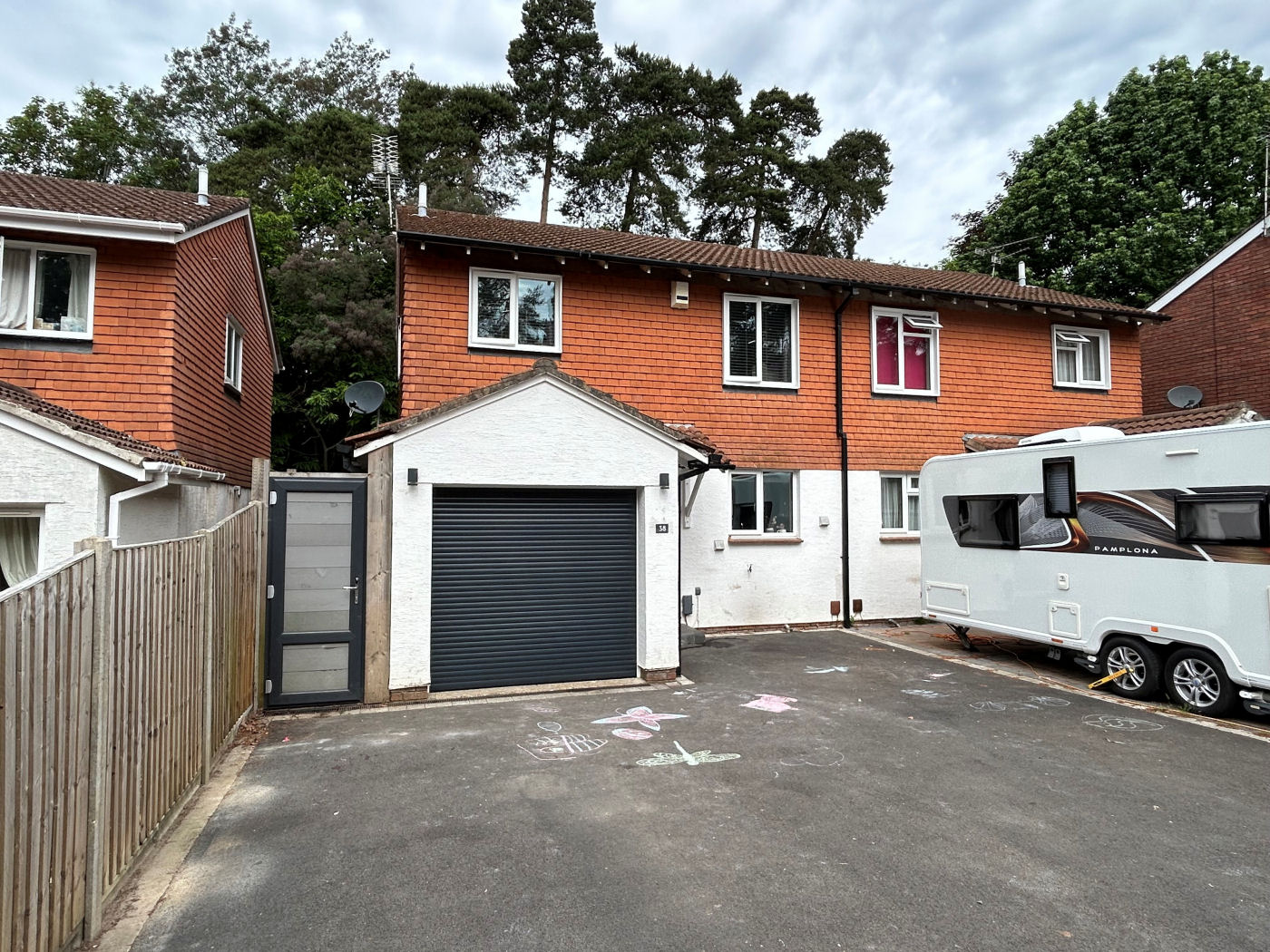 4 Bedroom Semi-Detached House : Meadowsweet Road, Creekmoor