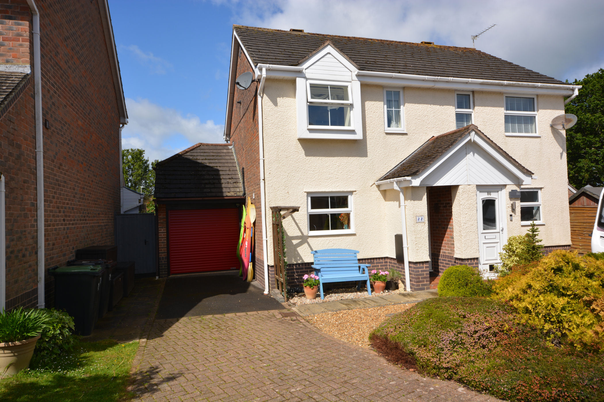 2 Bedroom Semi-Detached House : Hadrian Way, Corfe Mullen