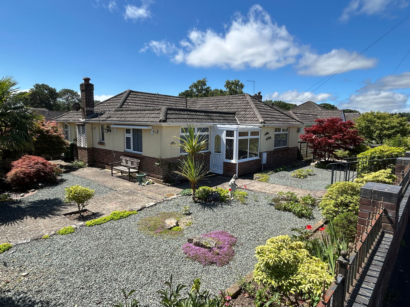 3 Bedroom Detached Bungalow : Northbrook Road, Broadstone
