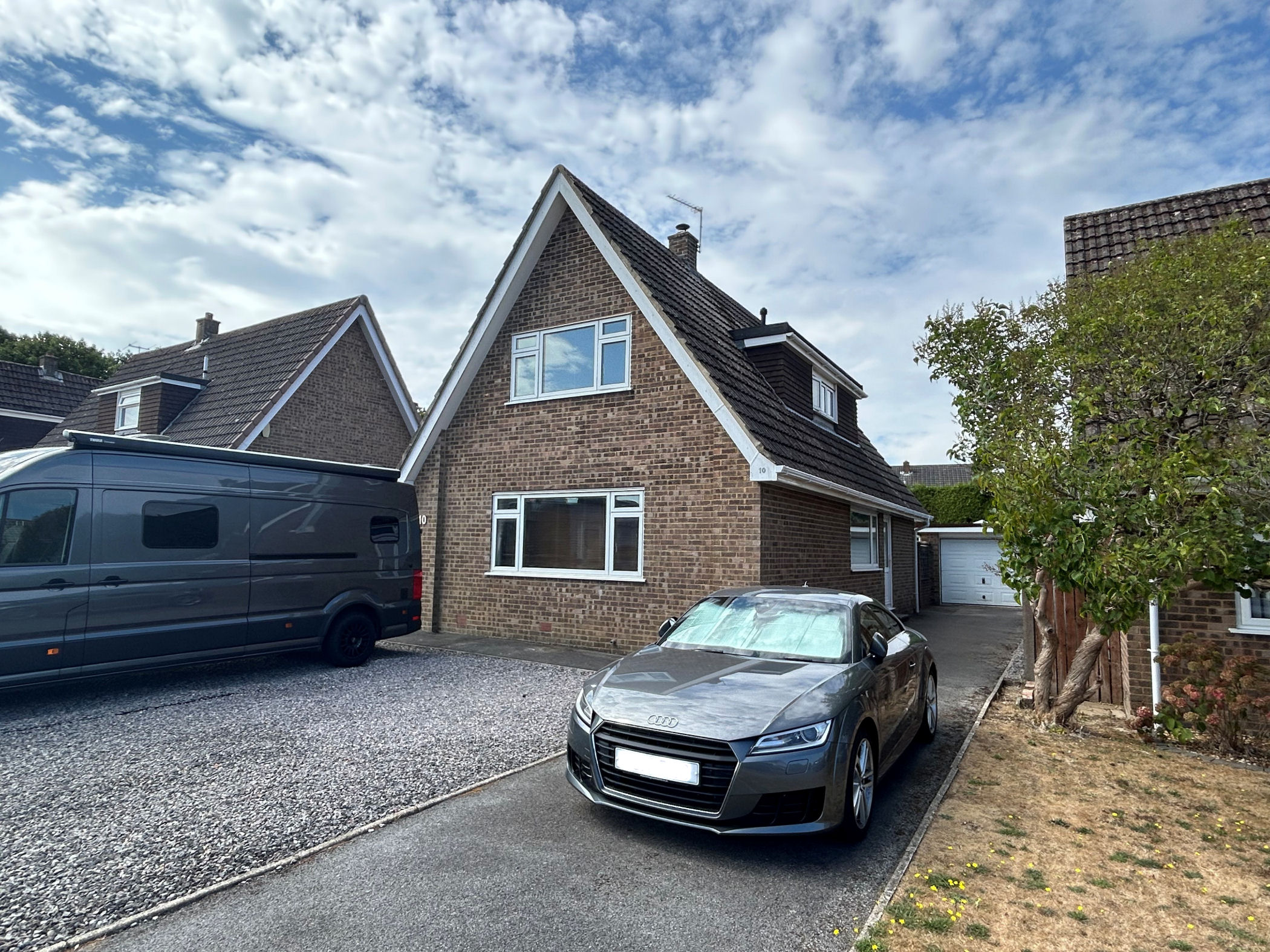 3 Bedroom Detached House : Mimosa Avenue, Merley, Wimborne